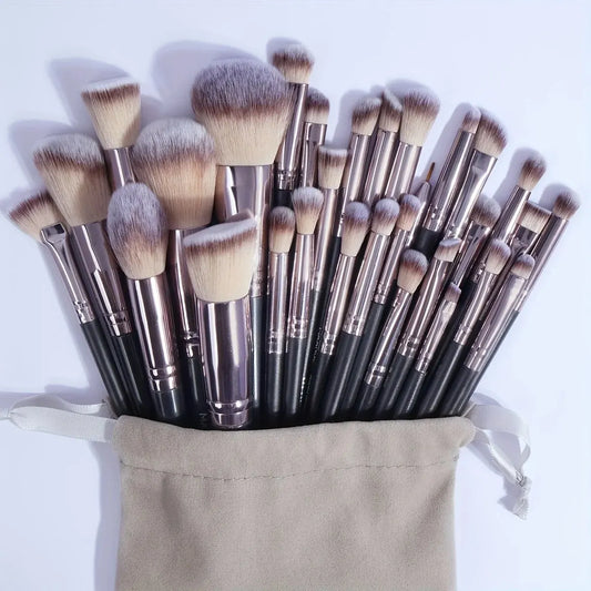 Makeup Brush Foundation Set With Bag